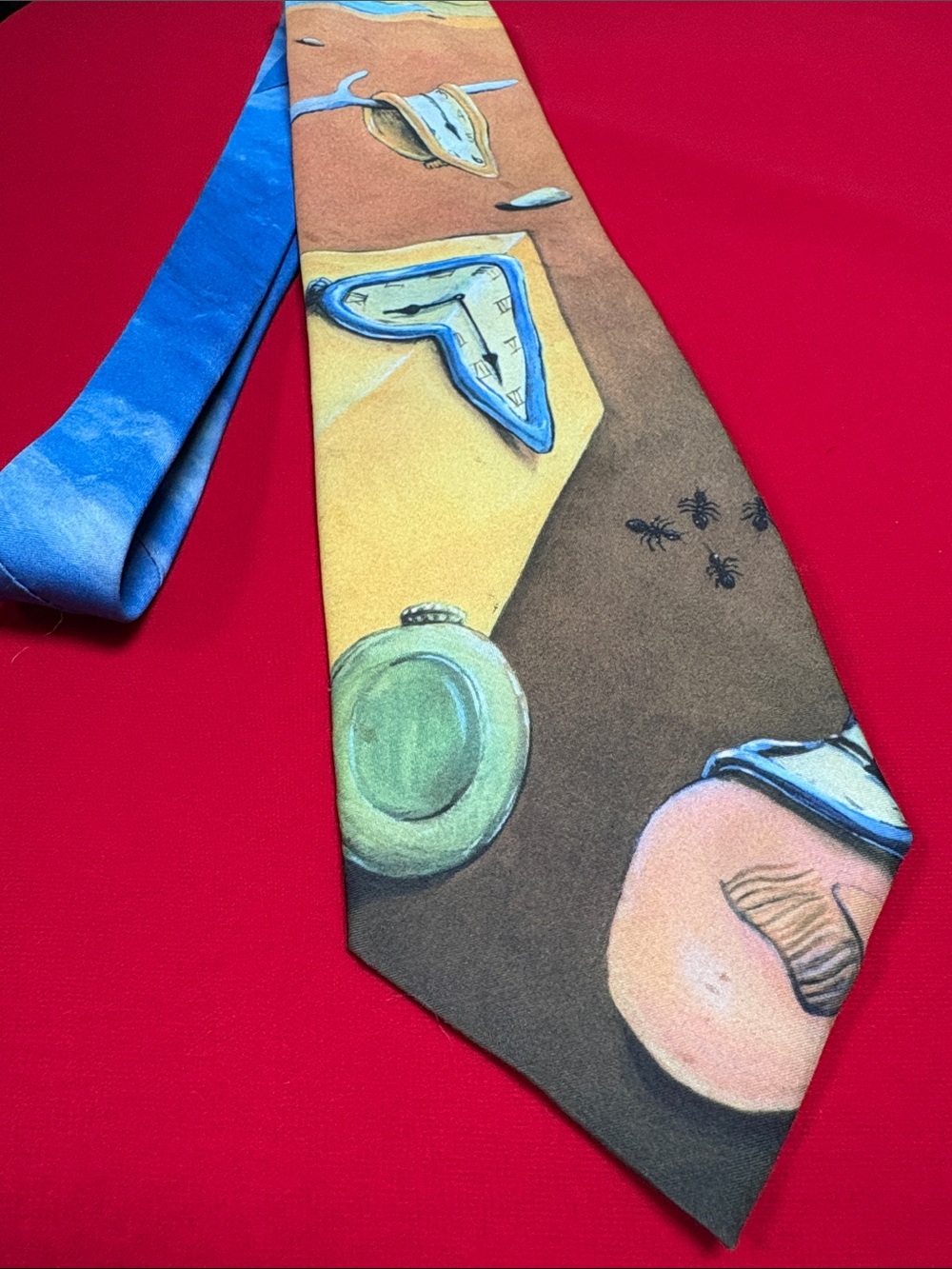 Ralph Marlin vintage Salvador Dali “Time Warp” tie!!
